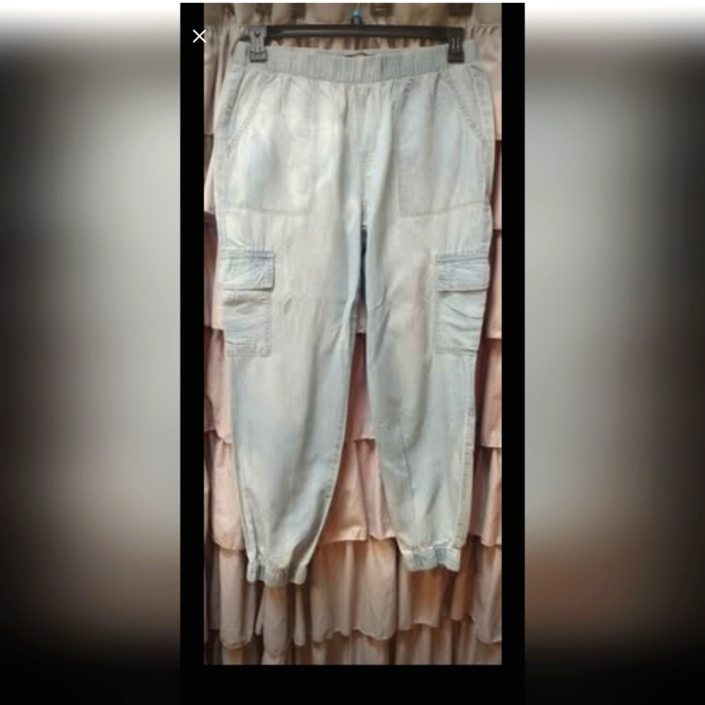 Light Jean Joggers